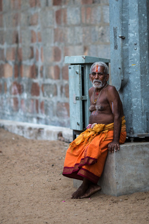 TRICHY, INDIA-FEBRUARY 14: Monk in Indian temple on February 14, 2013 in Trichy, India. Hindu monk in Indian templeのeditorial素材