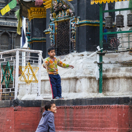 KATHMANDU, NEPAL-MARCH 16: The streets of Kathmandu on March 16, 2015 in Kathmandu, Nepal. Street life in the capital of Nepal.のeditorial素材
