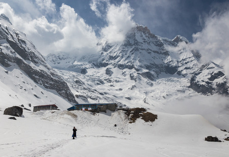 NARCHYANG, NEPAL-MARCH 23: A group of tourists 23, 2015 in Narchyang, Nepal. A group of tourists on a route to the Annapurna  base camp.のeditorial素材