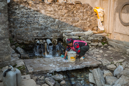 SAGARMATHA, NEPAL-APRIL 27: Himalayas people 27, 2016 in Sagarmatha, Nepal. People on the track to the Everest base camp.のeditorial素材