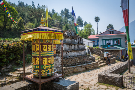 SAGARMATHA, NEPAL-APRIL 26: Way to Everest 26, 2016 in Sagarmatha, Nepal. Lodges on the track to the Everest base camp.のeditorial素材