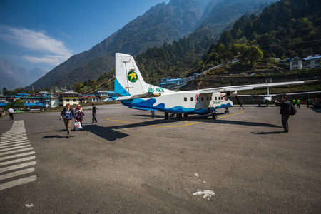 LUKLA, NEPAL-APRIL 26: Lukla airport 26, 2016 in Lukla, Nepal. The airport in Lukla. First point in way to Everest base camp.のeditorial素材
