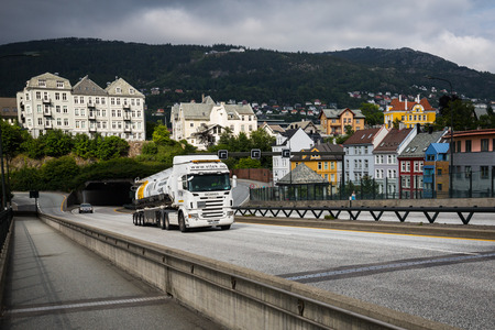 BERGEN, NORWAY-JULY 21: Streets of Bergen 21, 2016 in Bergen, Norway. A street of Bergen at rainy summer day.のeditorial素材