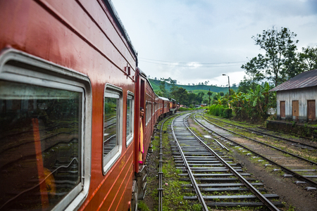 NUWARA ELIYA, SRI LANKA-APRIL 12: Old train on April 12, 2018 in Nuwara Eliya, Sri Lanka. Train on the tea plantationsのeditorial素材