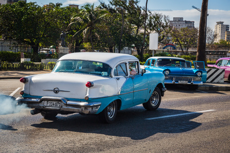 HABANA, CUBA-JANUARY 12: Old car on January 12, 2018 in Habana, Cuba. Old car on the city streetのeditorial素材