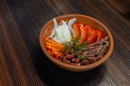 Bean salad with meat, tomatoes and bell pepper ..の写真素材