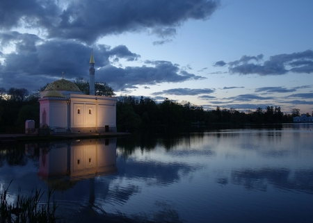 A calm spring evening in the Catherine Park in Tsarskoye Seloの写真素材