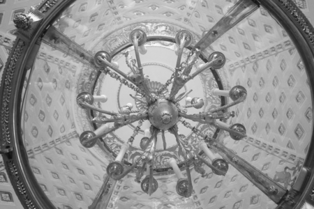 Chandelier in one of the main halls of the Pavlovsk Palaceのeditorial素材