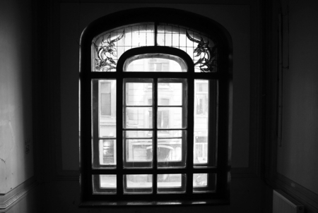 Window in the Art Nouveau style on the staircase of a residential building on Mayakovsky Street in St. Petersburgのeditorial素材