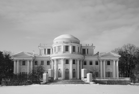 Winter walk through Elagin Island in St. Petersburg, Elagin Palaceのeditorial素材