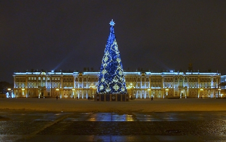 New Year's city decorations, Main city New Year tree on Palace Square in St. Petersburgのeditorial素材