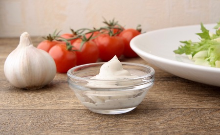 Creamy onion dressing saladの写真素材