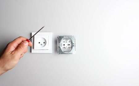socket repair screwdriver hand
