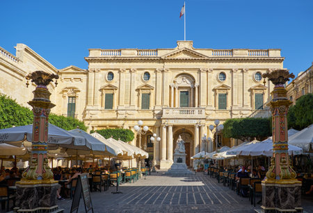 VALLETTA, MALTA - JULY 24, 2015: The view of the Republic Square with the National Library Building, Valletta, Maltaのeditorial素材