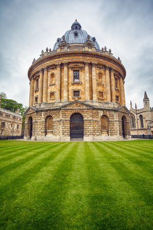 The view of Radcliffe Camera in the center of Radcliffe Square. It was built to house Science library and now serving as reading room for the Bodleian library. Oxford University. Englandのeditorial素材