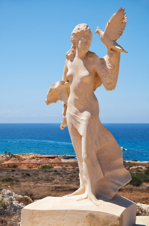 AYIA NAPA, CYPRUS - JUNE 18, 2018: The sculpture of Adriano Ciarla Peaceful Aphrodite. Ayia Napa international Sculpture Park. Cyprusのeditorial素材