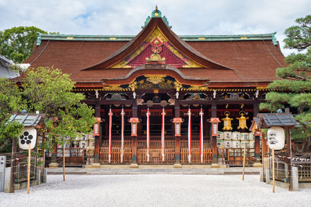 KYOTO, JAPAN - OCTOBER 17, 2019: The Shaden or main sanctuaryof of Kitano Tenmangu shrine, housing the spirit of the god Tenjin. Kyoto. Japanのeditorial素材