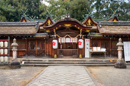 KYOTO, JAPAN - OCTOBER 17, 2019: The main sanctuary hall of Hirano Shrine designed according to the Hirano-zukuri architecture style.  Kyoto. Japanのeditorial素材