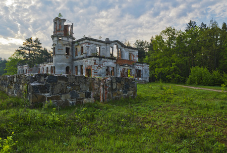 The ancient destroyed castle early in the morning. Ukraine.のeditorial素材