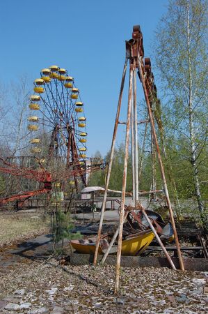 APR. 25,2009 Chernobyl area. Lost city Pripyat. Modern ruins. Ukraine. Kiev region.April 25,2009 のeditorial素材