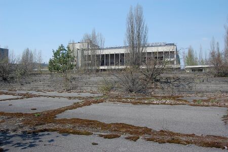 APR. 25,2009 Chernobyl area. Lost city Pripyat. Modern ruins. Ukraine. Kiev region.April 25,2009 のeditorial素材