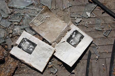 APR. 25,2009 Chernobyl area. Lost city Pripyat. Modern ruins. Ukraine. Kiev region.April 25,2009 のeditorial素材