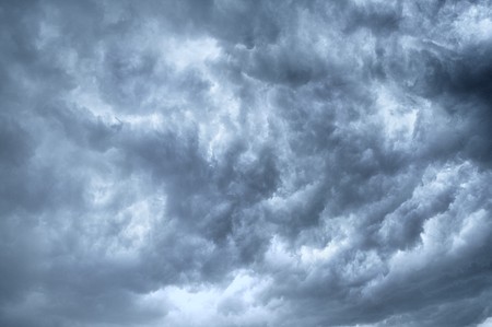 dark threatenings clouds before a thunderstormの写真素材