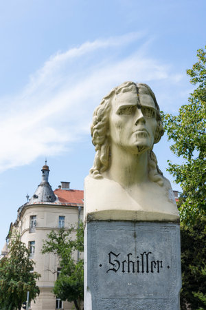 Marble bust of the poet Friedrich Schiller in its namesake park in Klagenfurtのeditorial素材