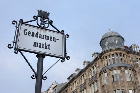 Gendarmes sign Markt in Berlinのeditorial素材