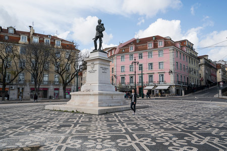 The statue in Durque da Terceira Square, also called Cais do Sodre in Lisbon, Portugalのeditorial素材