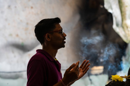 Kuala Lumpur, Malaysia. January 2019.    faithful in prayer in temples inside Batu Cavesのeditorial素材