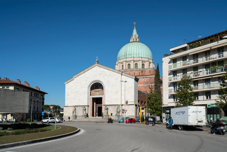 Udine, Friuli Venezia Giulia region, Italy. The ossuary temple of the Fallen of Italy. The building was built in 1931 to design by the architects Alessandro Limongelli and Provino Valle.のeditorial素材