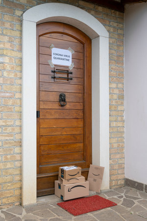the boom in Amazon home deliveries of goods in the pandemic period from Covid-19