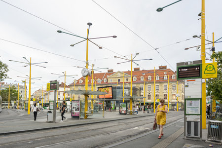 Graz, Austria. August 2020. The tram stops in Jakominiplatzのeditorial素材