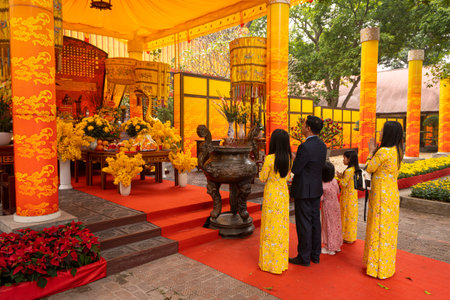 Hanoi, Vietnam, January 2023. The faithful praying in the temple inside the ThÄng Long Imperial Citadel,のeditorial素材