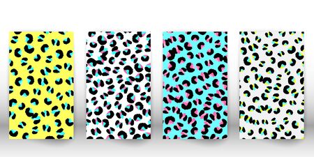 Leopard print design. Spotted fur texture. Panther skin. Retro fabric pattern. Animal print leopard. Vector illustration.のイラスト素材
