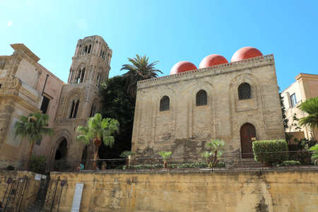 Church of San Cataldo with three red domes annexed to Santa Maria dell'Ammiraglio church, Palermo, Italyの写真素材