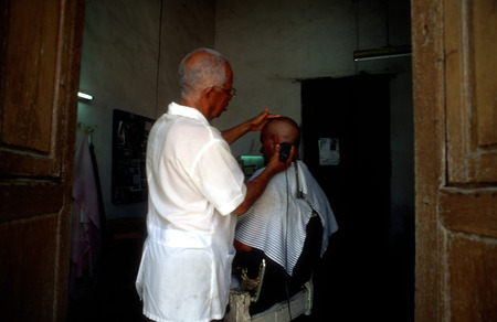 Hairdressing shop in Trinidad, Cuba.のeditorial素材