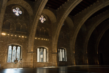 Spain. Barcelona. The Tinell Hall (SalÃ³ del Tinell). Built by King Peter IV in 1359-1362. Complex of Grand Royal Palace. Residence of the Counts. In the Middle Ages, Barcelona became the Ciutat Comtal (Countâs City) and its political importance increasのeditorial素材