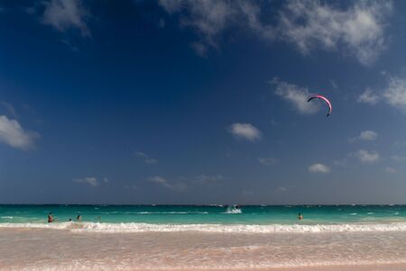 Pink Sand Beach. Dunmore Town, Harbour Island, Eleuthera. Bahamasのeditorial素材