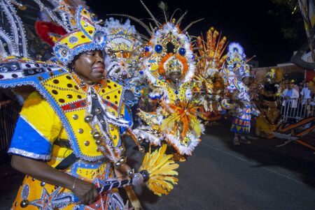 Carnaval del Junkanoo. Bay Street, Nassau, New Providence Island, Bahamas, Caribbean. New Year's Day Parade. Boxing Day. Costumed dancers celebrate the New Year with the Junkanoo Parade on January 1.のeditorial素材