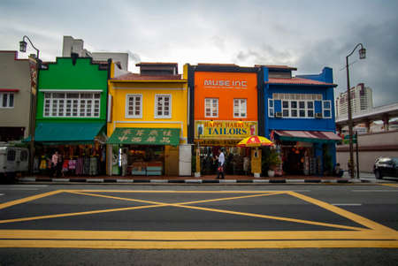 China Town of Singapore in Temple street and South Bridge road. Chinatown Singaporeのeditorial素材