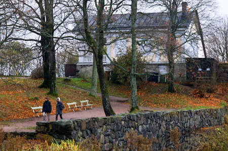 Wooden houses near the main quay on Suomenlinna Island, Helsinki, Finland.のeditorial素材