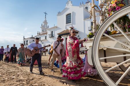 El ROCIO, ANDALUCIA, SPAIN - MAY 22: Romeria after visiting the Sanctuary goes to village.  2015  It is one of the most famous pilgrimage of Spain. This pilgrimage passes from the 15th century.のeditorial素材