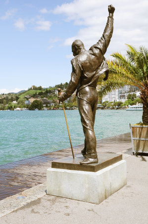 Freddie Mercury statue on the shore of Geneva lake on August 09, 2012 in Montreux, Switzerland のeditorial素材