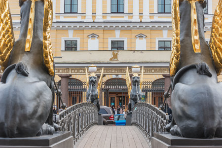 Saint Petersburg, Russia - October 05, 2021: Bank Bridge (Russian: Bankovsky most) is a 25 m (82 ft) long pedestrian bridge crossing the Griboedov Canal. Engineer was Wilhelm von Traitteur, 1826 y.のeditorial素材