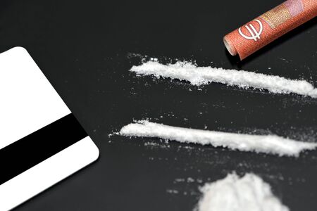 cocaina drug rows on mirrorの写真素材