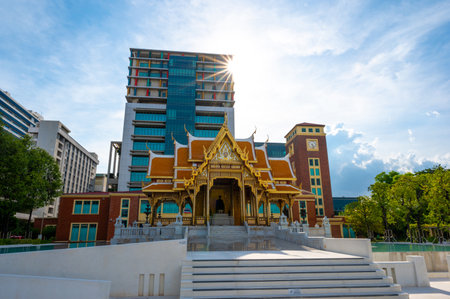 BANGKOK, THAILAND - MAY 15, 2021: The Siriraj Bimukstan Museum thai royal pavilion is located in at the Siriraj Hospital, Thailand.のeditorial素材