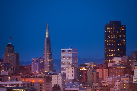 Night view panorama of San Francisco downtown sky scrapersの写真素材