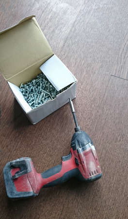 Cordless screwdriver